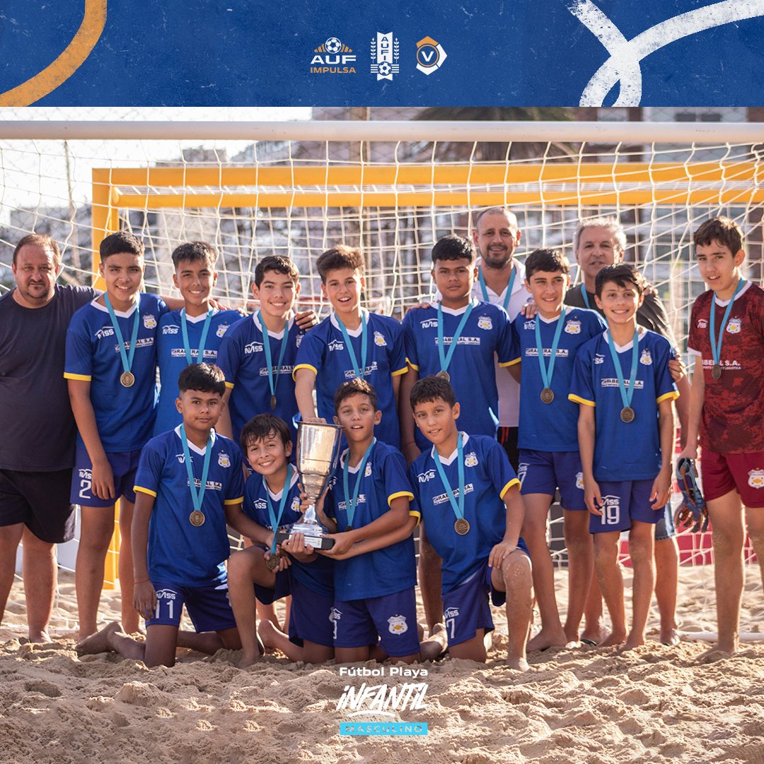 AUFimpulsa's tweet photo. 🏆  Felicitamos a los campeones y todos los participantes de las diferentes copas del Torneo Infantil de Fútbol Playa organizado por #AUFI.
Ganadores:
Copa de Oro: Danubio 1
Copa de Plata: Bella Vista 1
Copa de Bronce: Basañez 2
Copa de Honor: A. Monitos
#AUFimpulsa @AUFOficial https://t.co/KddEt71R5O