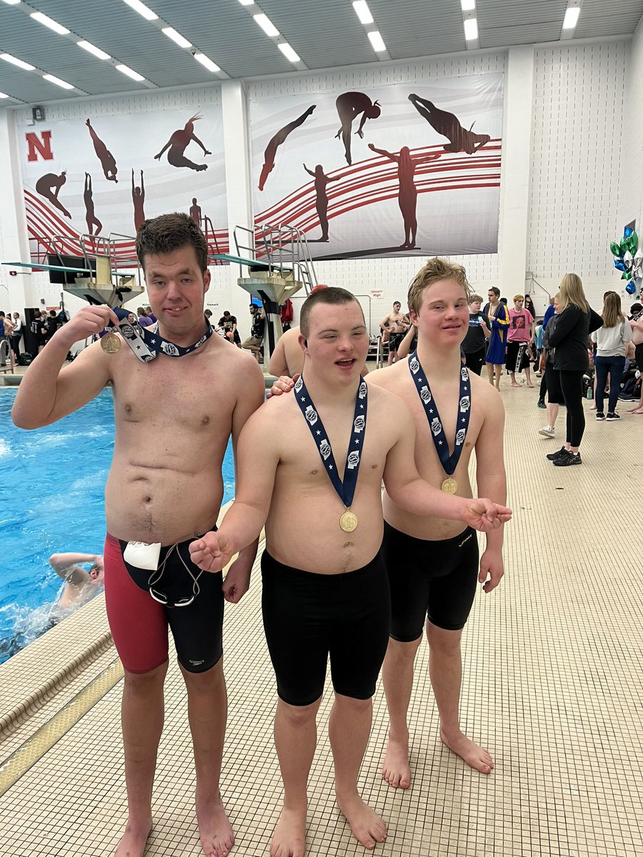 BurkeSwimDive tweet picture