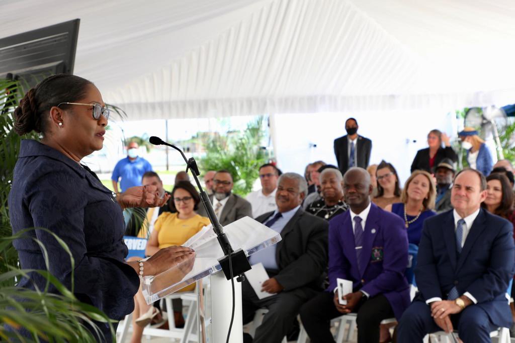 MDCollege's tweet photo. Today, #MDCHomestead renamed Building A in Honor of its late Founding President, Dr. Roy G. Phillips. Dr. Phillips was instrumental in setting the foundation of the Homestead campus and dedicated 20+ years of service to MDC, 11 years as campus president.
#BeMDC https://t.co/4vqJOWOVcj