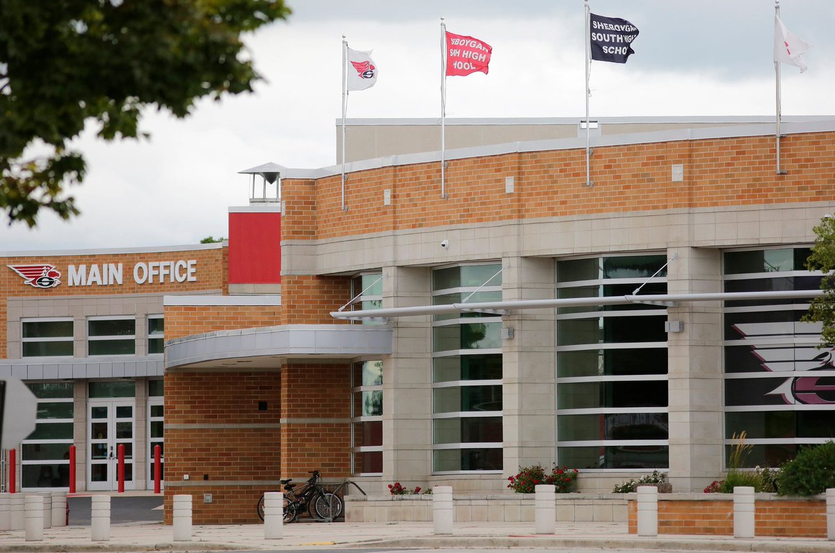 forensics_bc's tweet image. Good luck to everyone participating in the Forensics Meet at Sheboygan South High School tomorrow💙🤍
#BC4N6