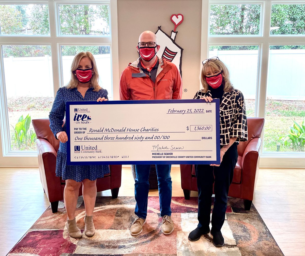 gvilleevents's tweet photo. Making a difference! 💙 Thanks to @ucbi, all proceeds from sock and glove purchases at United Community Bank #IceonMain this season benefited Ronald McDonald House Charities of the Carolinas! ❄️ We’re already looking forward to skating with you again in November! https://t.co/Pu49lWRKyN