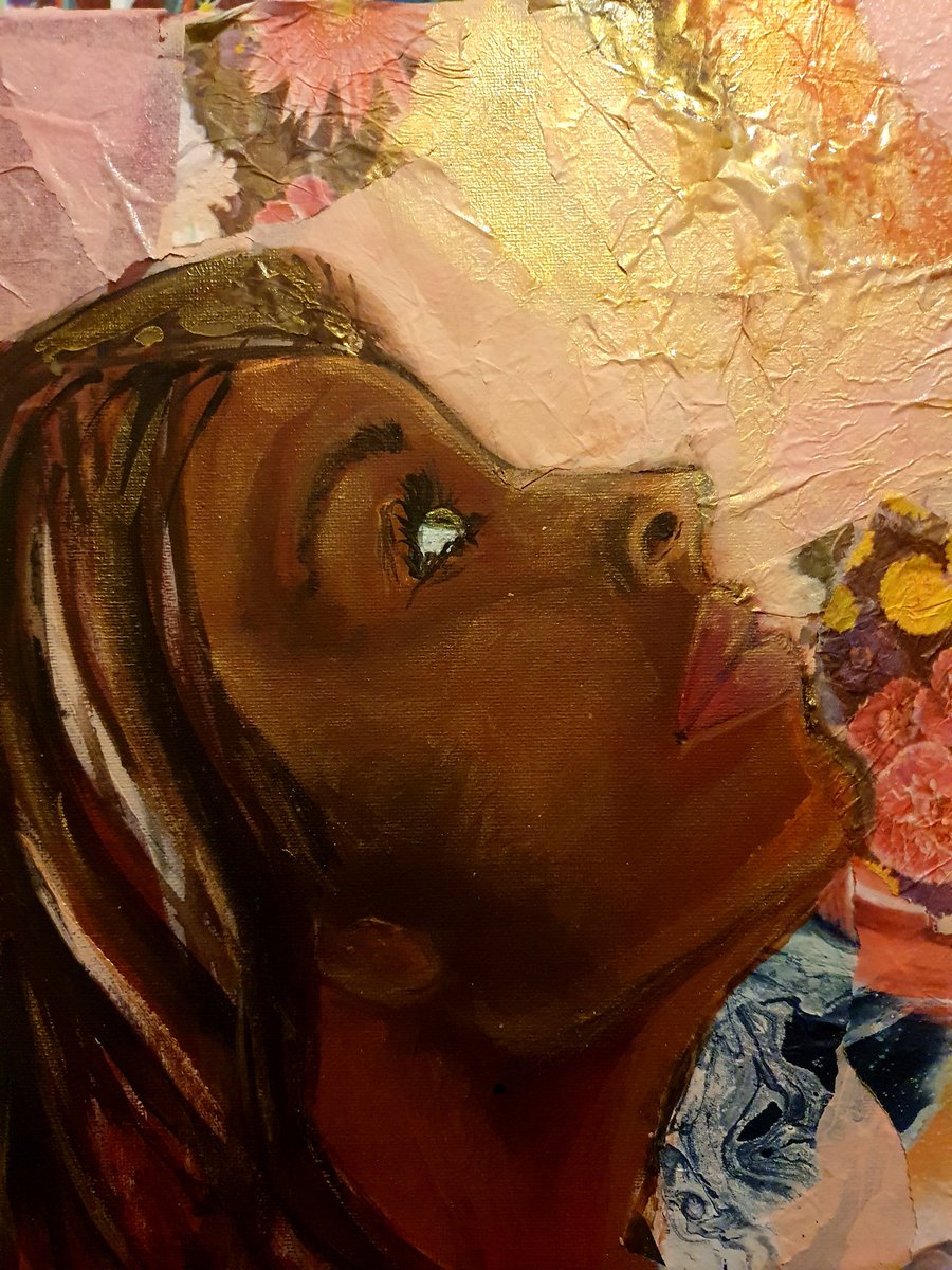 KeeleyKly's tweet photo. I created this piece recently as life has been really difficult 
Hope is all we have
Acrylic and mixed media 

#HopeWorld #allwehaveishope #life #hopewegetusthrough #light #art https://t.co/WhPXlRnUY1