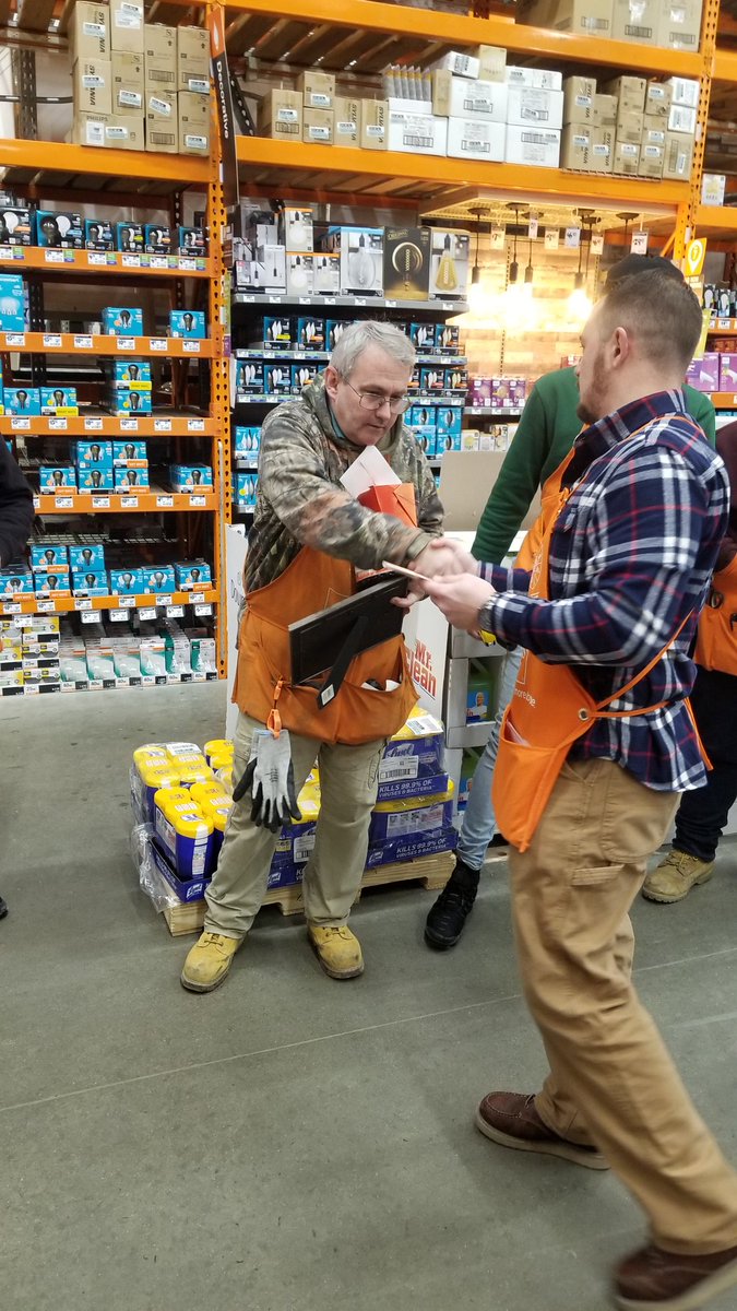 Allen Szucs tweet media