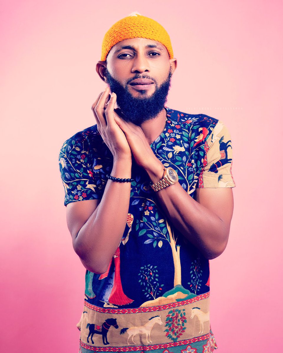 dzasublackgod's tweet photo. Yo! Yo!! Yo!!!
Introducing @omonkogh1 another music talent from from Ghanaπ¬π rising to the world. This dude drops off a new song dubbed #Mungode ft Ben Tailor. Enjoy the jam π₯
https://t.co/wDs9WyO23A
#ZongoMusic
π₯π
#blackpromos https://t.co/DER4PX6QKj