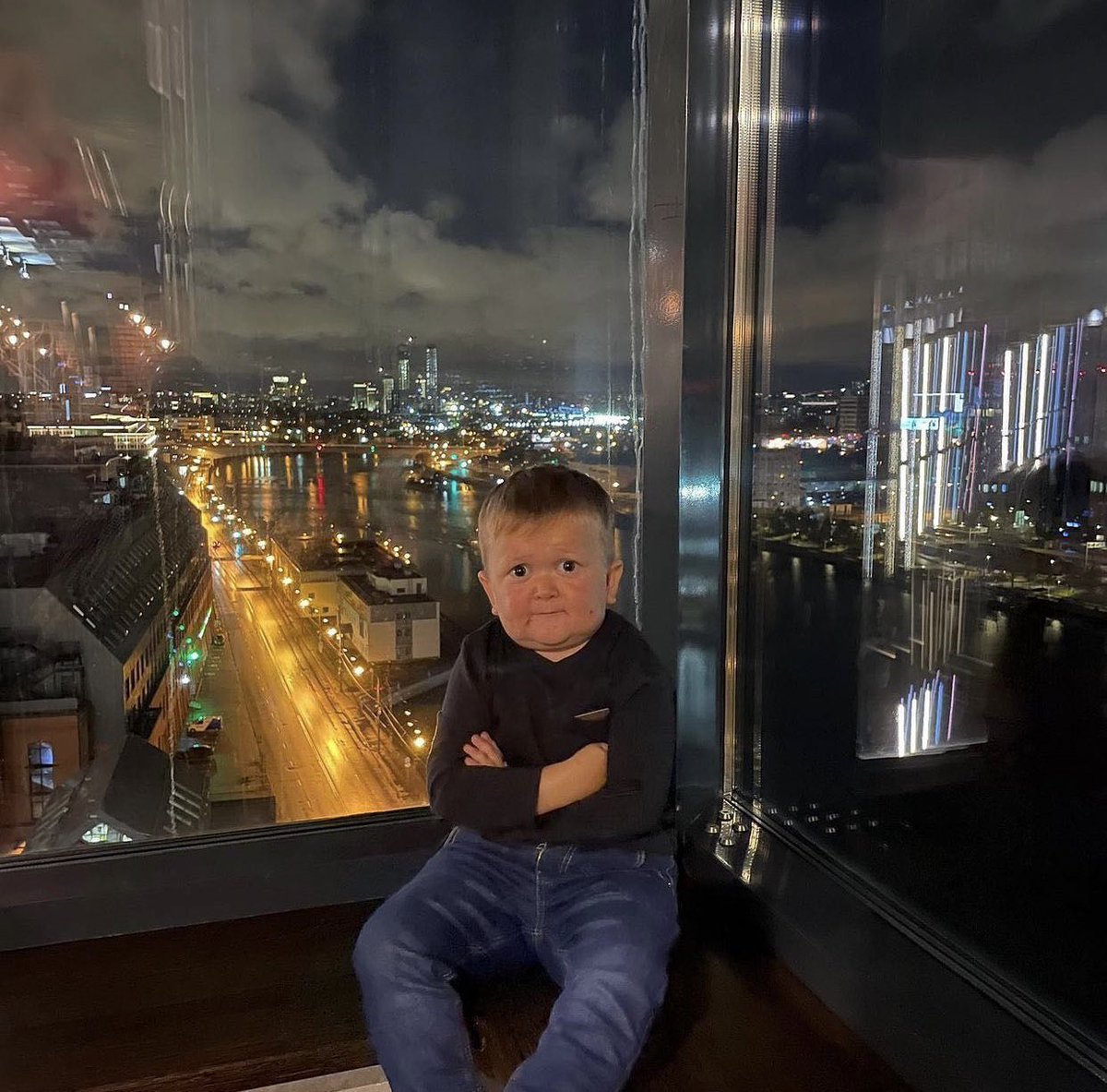 GordonGekko's tweet photo. It’s lonely at the top, but the views are better 😎 https://t.co/pPicN9fX3W