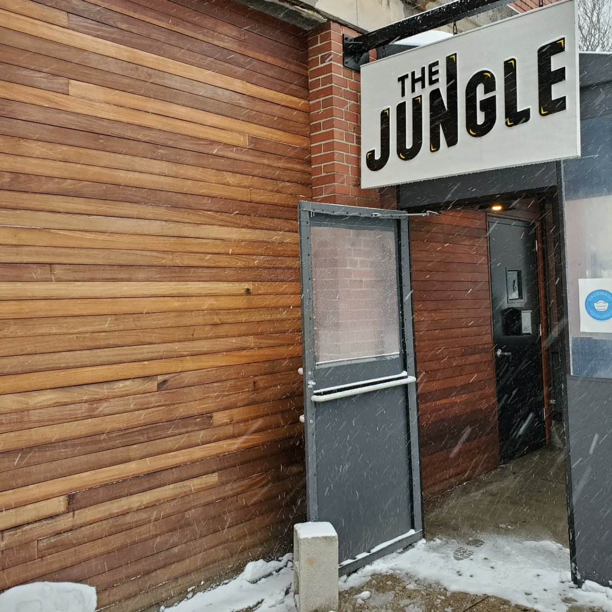 #TheJungle is open during the snowstorm tonight! It's a beautiful day in the #ConcreteJungle. #Reddit might call views like this #EvilBuildings, but we like to look on the grey side.
.
#LiveMusic at 9pm tonight with #LocalBands #spanish #rock. #Bar &amp; #kitchen 5pm-1am every night.