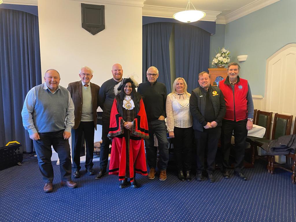 BanburyTownMayor tweet media