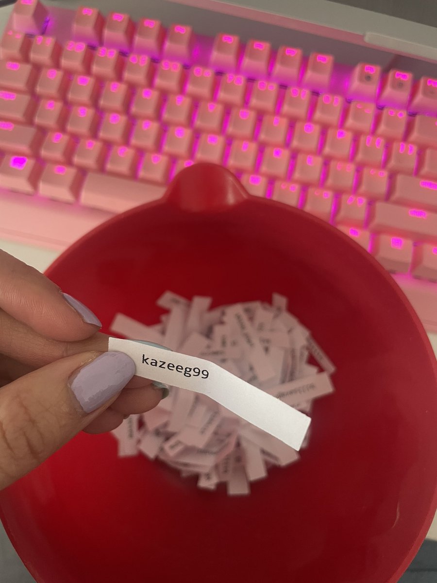 ShaunaBaker's tweet image. Congrats to Kazee for winning my #Destiny2WitchQueen game giveaway! I'm doing a daytime stream, I'm live now. #nativestreamer #nativegamer twitch.tv/shaunabaker