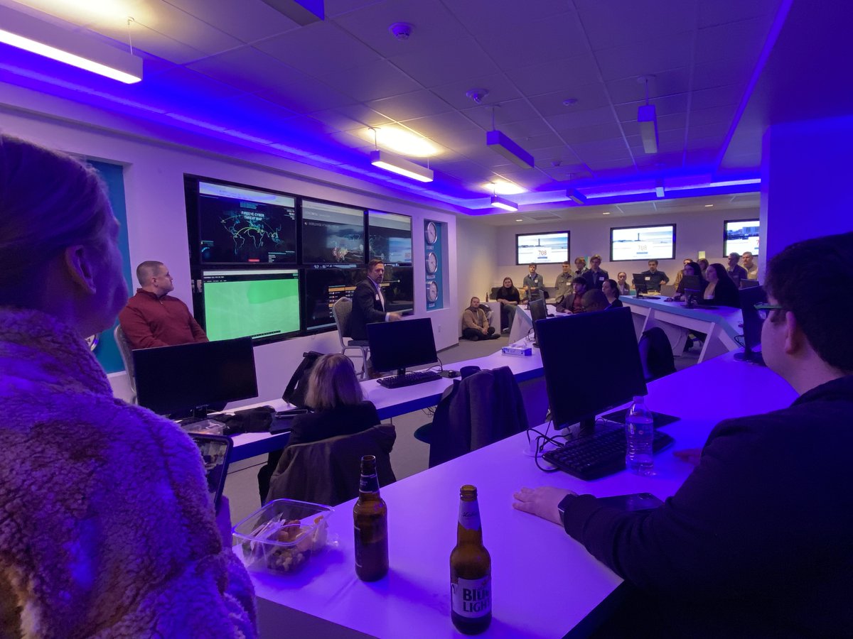 FedResourcesCo's tweet photo. #UnlocktheNOC was a huge success at @MercyhurstU hosted by @yepErie. 

"This is what #FRC's partnership w/ @MercyhurstU is all about - #networking &amp; #internship #opportunities &amp; giving #students a chance to learn more about #FRC. @Jeremy_Young_ #CyberSecurity &amp; #PrivacySolutions https://t.co/xShxmTmkUn