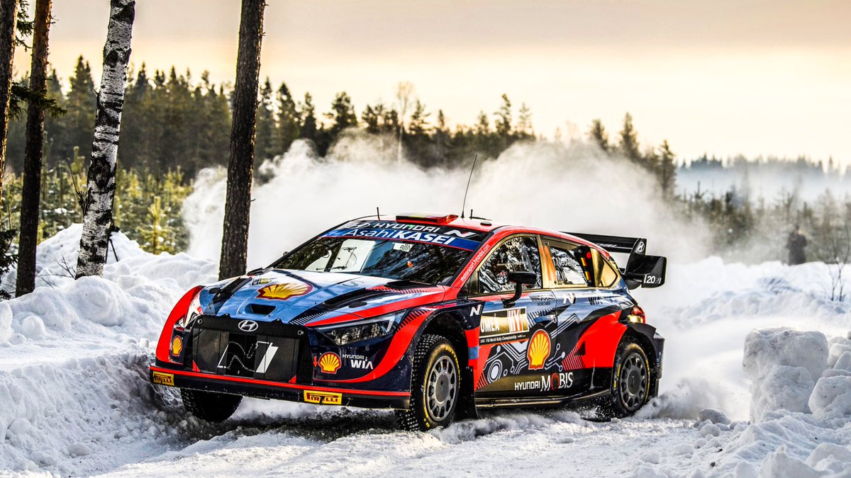 pirellisport's tweet photo. The new Pirelli #Sottozero Ice #J1B tyre stood up well to the  frozen conditions on the opening day of @RallySweden ❄️

https://t.co/hMlyr0Mswq

#WRC #RallySweden 🇸🇪 #Fit4Rally #Pirelli #Pirelli150 https://t.co/FgptEQ8ry4