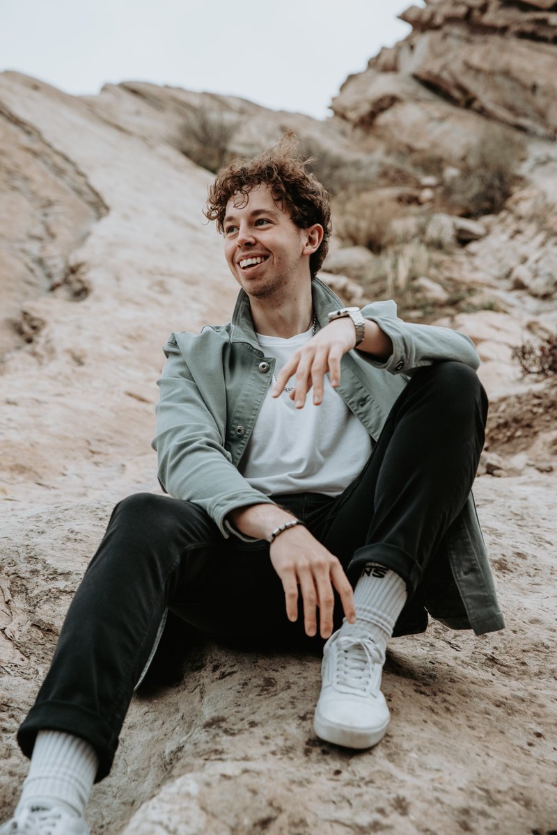 “One of the best feelings in the world is when you find a song that perfectly fits the mood or situation that you're in or going through, and it kind of leaves you speechless.”
— <a href="/jarebearmusic/">jared bailey</a> in our February issue. 
Read here: unclearmag.com/issues
📸: <a href="/photobybaileyh/">Bailey Holiver</a>
