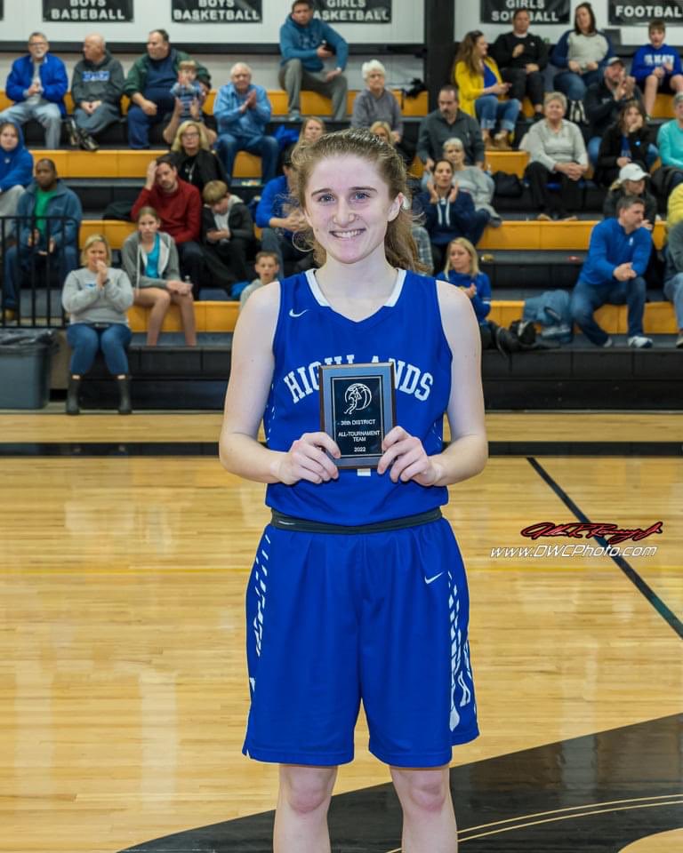 Congratulations to 2023 Guard <a href="/AlyssaHarris_24/">Alyssa Harris</a> on being select to the 36th District All Tournament Team!