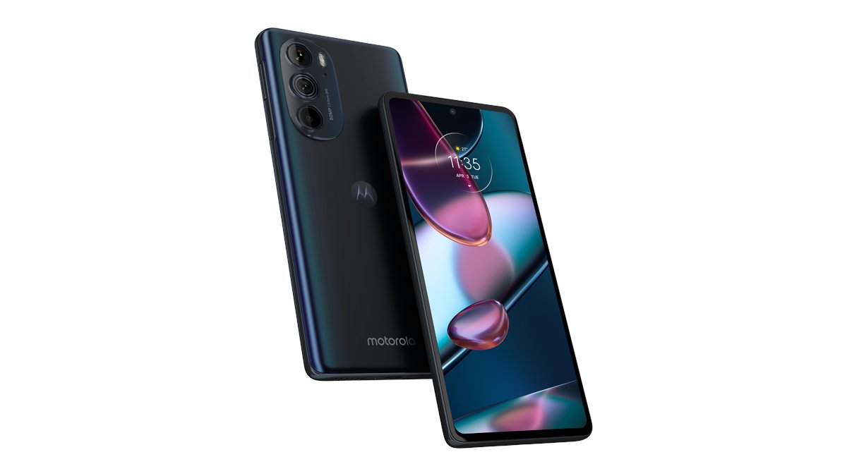 Snapdragon's tweet image. Introducing a new @MotorolaUS phone powered by the #Snapdragon 8 Gen 1 Mobile Platform: the motorola #edgeplus. This phone has it all: Snapdragon Sight, Snapdragon Sound, @Qualcomm FastConnect 6900 for #WiFi 6E connectivity, and Snapdragon Elite Gaming.