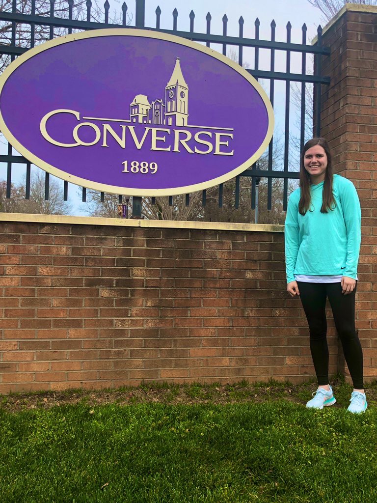 _ChloeJohnson23's tweet photo. After a great visit, I am thankful to receive an offer to play basketball @ConverseUniv and to pursue a great education. #GoValkyries @Coachsam00 @ShelbieDrey @Converse_wbb @MA_Swoops @coachjohnson65 @CoachNoahJ @MAEagleSports https://t.co/FDl9doGGy3