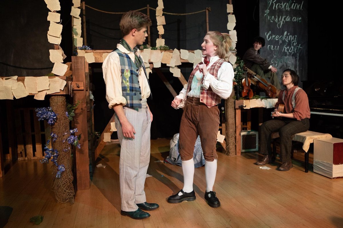 There is NOTHING better than seeing our alums achieving their dreams! Behold, the amazing Sassos! Georgia '21 in Stanford Theater Lab's Circle Mirror Transformation, and Caroline '20 as Rosalind in Stanford Shakespeare Company's As You Like It.

<a href="/Greenhill_Arts/">Greenhill Fine Arts</a> <a href="/alumnigreenhill/">Greenhill Alumni</a>