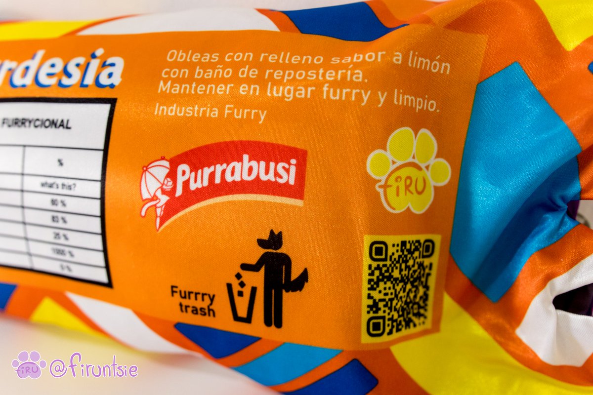 firuntsie's tweet photo. Some details from the Rawrdesia prop!
Sublimated fabric cover with internal velcro, with internal prop of the cookie in fleece fabric, inspired in an argentinian candy
❗️remember we have open commissions for props and drawings!❗️
.
#furry #furryartist #props #furryprop #plushie https://t.co/ARK6iRElV7