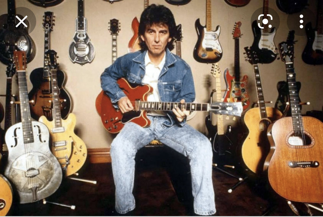 Feliz cumpleaños George Harrison 🎼🎸