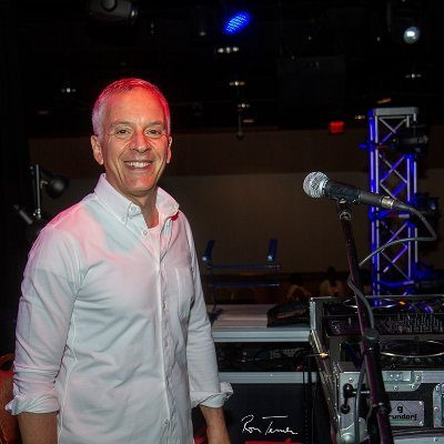 WBGO's tweet photo. #WBGO #FollowFriday
Welcome our Rhythm Revue Maestro to the Twitterverse and listen in Sat 10am-2pm EST &amp; Sunday Noon to 5pm EST. https://t.co/Pz6lPCFrMu