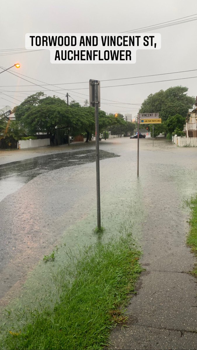 fotherchops's tweet photo. @Rach_Riley @couriermail Torwood at Auchenflower too https://t.co/jtMnP0TwUF