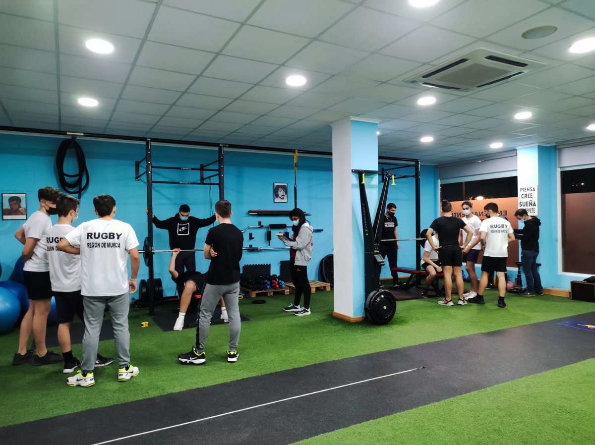 💪 Los jóvenes valores del programa #TalentoOlímpico, subvencionado por <a href="/DeportesMurcia/">Deportes Región de Murcia</a> vivió una jornada de test físicos en las instalaciones de <a href="/trinum_murcia/">Trinum</a> con <a href="/perirl/">pedro antonio ruiz</a> al frente 🏉

Jugadores y jugadoras realizaron de ejercicios para medir y así mejorar su nivel <a href="/ferugby/">España Rugby</a>