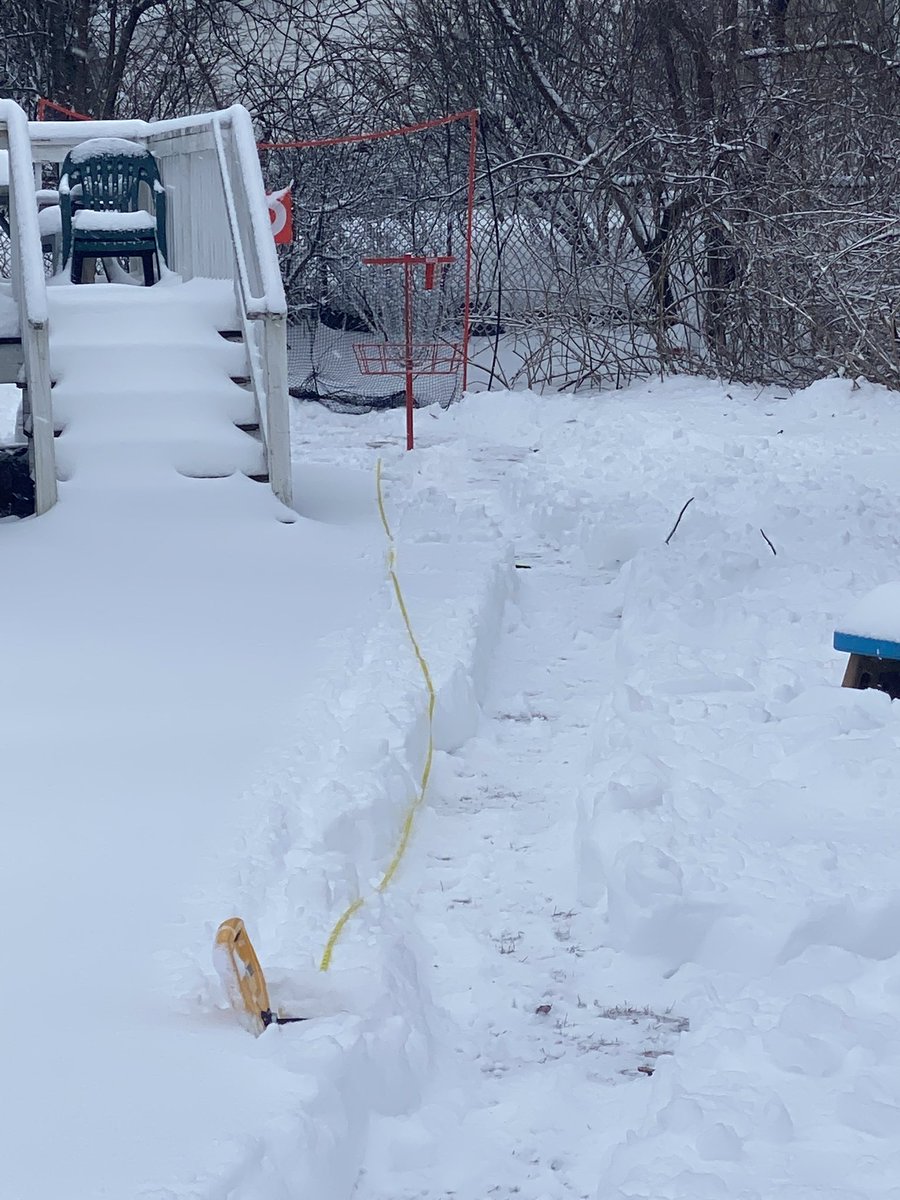 ThomCBlackwell's tweet photo. @techguy Had to at least dig out the practice area. My C1 percentage needs the work more than my back needs the rest. https://t.co/jsg22JS2kD