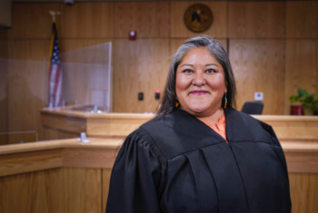 SJDCNEWMEXICO's tweet photo. New Mexico's first Native Family Court is building a model of success that others can follow. Read about here: https://t.co/3nuWFcpleZ https://t.co/x0pQKfruS6