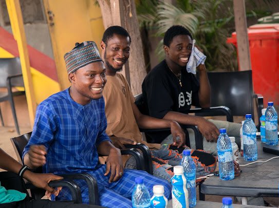 Broda_Amoo's tweet photo. Can't express how much I enjoyed #roundtablewithlaiandfriends organized by @Dolapolai.I gained a lot from creatives and  mind-blowing gurus where they widen my knowledge on Metaverse,Nft and Web 3.0 https://t.co/mVbKFyd1pr