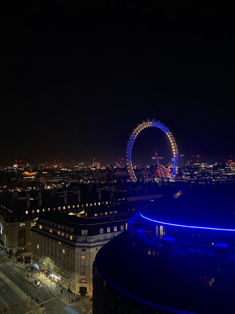 JoyeeTweets's tweet photo. The London Eye for Ukraine tonight. #UkraineUnderAttack https://t.co/dCIV0wjwy9