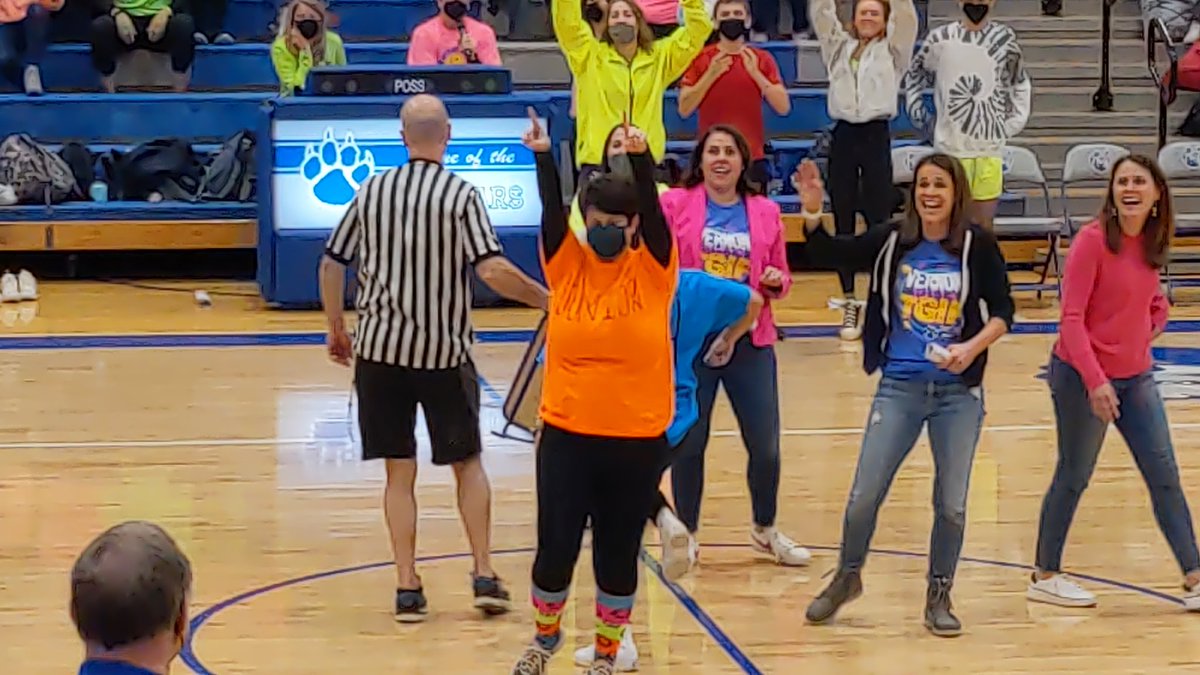 Fun times representing the Junior Class with <a href="/AllisonCiura/">Allison Ciura</a> in staff musical chairs at today's Turnabout Assembly. Losing was not an option!! <a href="/VHHSMath/">VHHS Math</a>  #VHWay #D128UnionStrong 💪🥇