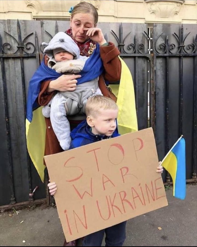 Mayana4L's tweet photo. @khloekardashian 💔💔💔 😩😩😩 Pray for 🇺🇦 🙏🏾 #Ukraine #UkraineUnderAttack #UkraineRussia https://t.co/X5NPybfWMk