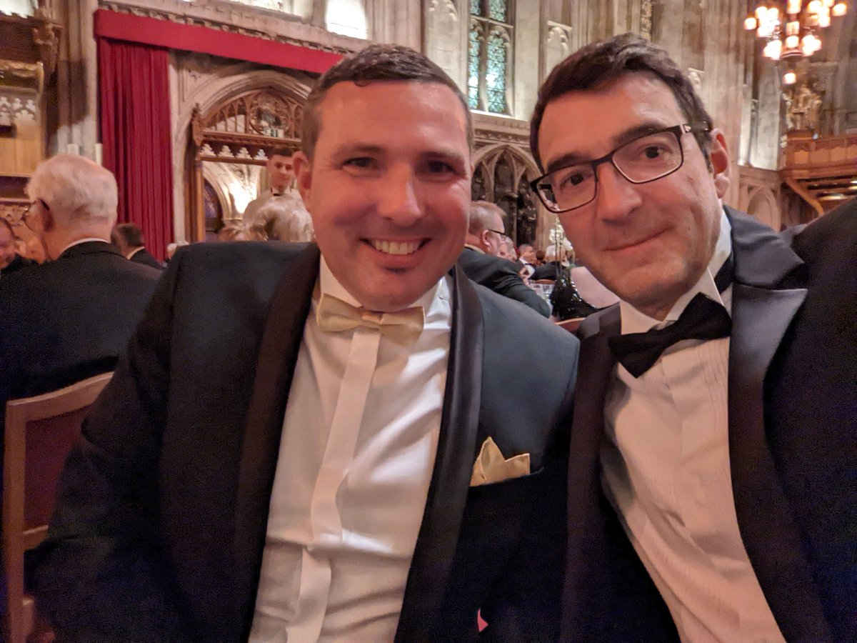 devlankruck's tweet photo. The president's dinner at the Guildhall #London2022 I had the pleasure to share a table with @sdelcampe a visionary in the world of #philately https://t.co/367AOLdNfl
