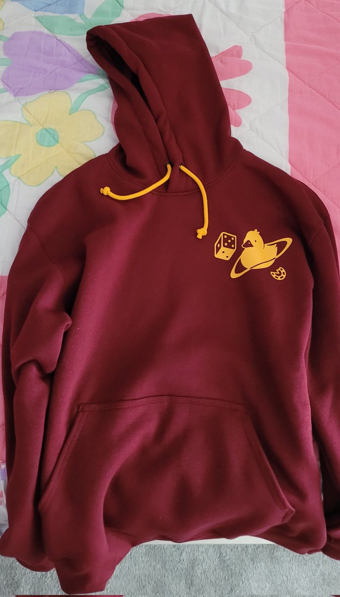 Katy30316106's tweet photo. Omg I got my quackity merch today!!!!!! I'm so happy! The only "problem" that I have is that's its just a but bigger then I expected (I got a medium) I bought this for $80 and It looks really cool :]
#quackity #QUACKITY #quackitymerch #LasNevadasmerch #LasNevadas https://t.co/FuTlpOGLw5