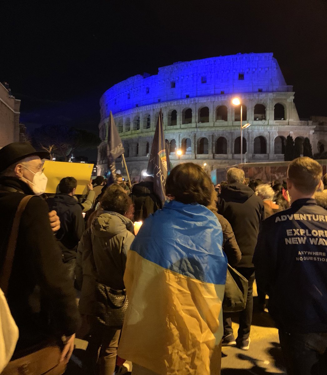 Noi ci siamo. E siamo in tanti. #StandWithUkriane

#RussiaUkraineWar 
#Ucraina #Russia 
#RussianUkraineConflict
#StopWarInUkraine 
#StopWar