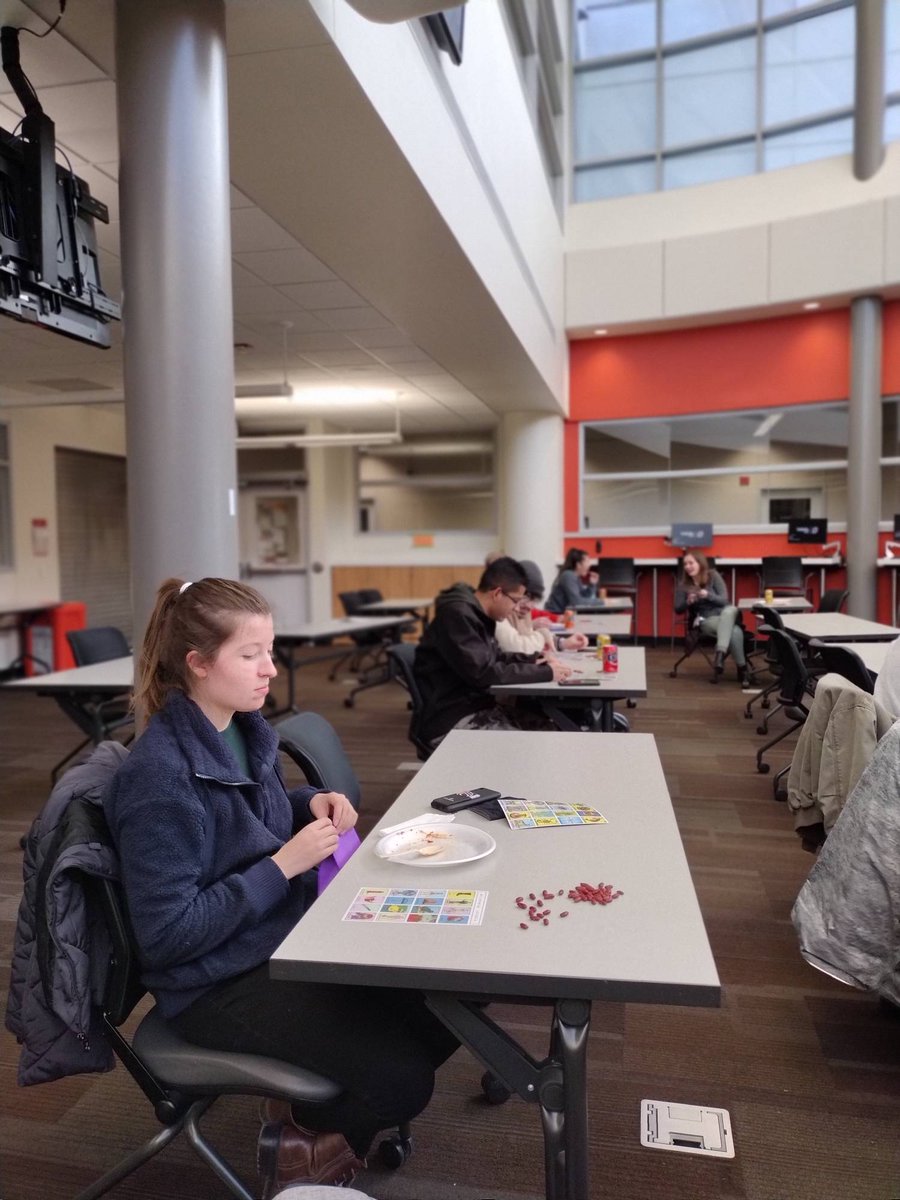 NebEngineering's tweet photo. Students on Scott Campus test their knowledge during the LSTEM Loteria & Trivia E-Week event Wednesday night in PKI. @NESCOmaha #NebEWeek22 #NebEngineering https://t.co/ICdpLCpKCO