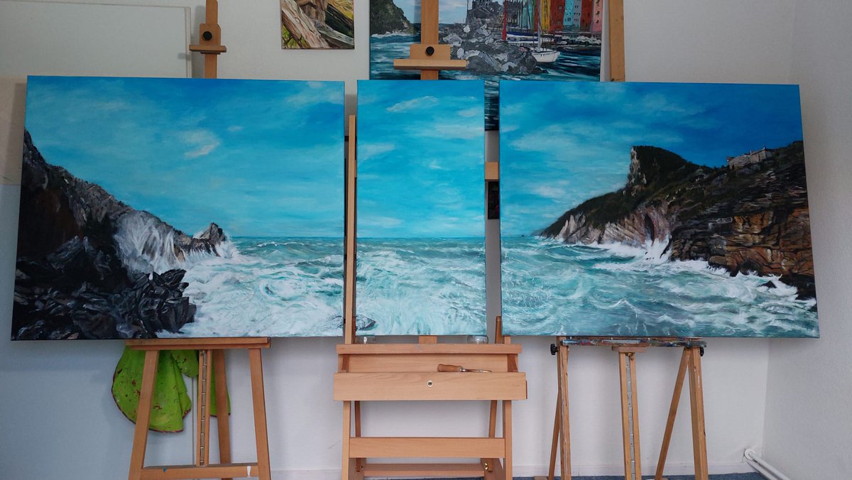 Kapitein_Frank's tweet photo. Mrs Captain Finished & Varnished the #triptych
300 x 100cm
#Grotta di Lord #Byron
#Portovenere Monte #Muzzerone #CastelloDoria
cc: @risto_palmaria https://t.co/USz5WqXBZX
