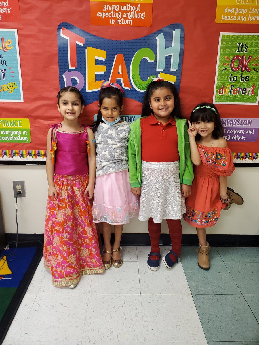 BaileyESOL's tweet photo. Celebrating Our Diversity @FultonZone7 @ManningOaksFCS @nikkoleflowers1 https://t.co/bz4gv2LC0D