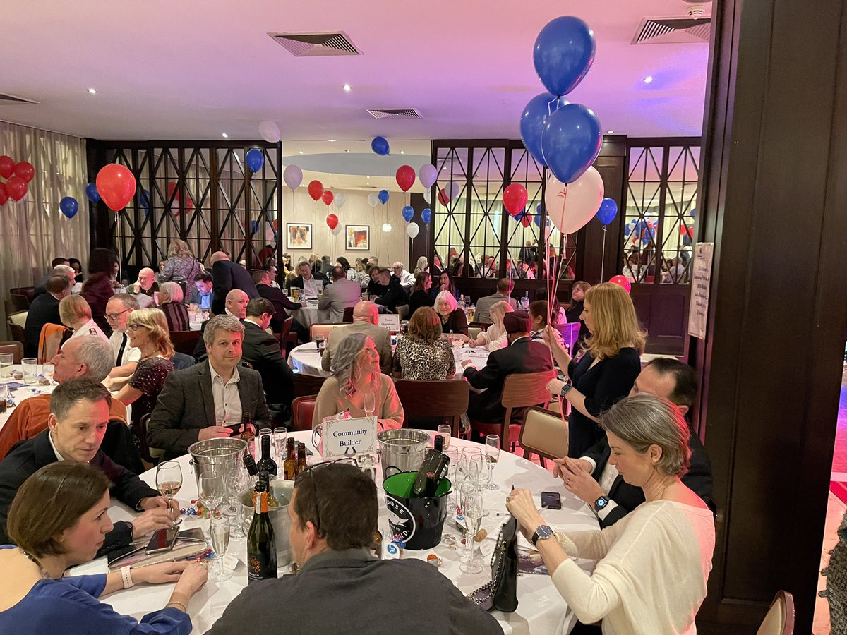 asgharlab's tweet image. Huge privilege to attended #LearningPartnerships #30thAnniversary Party @LP_Leeds. Great to see partners and service providers enjoying the evening after 2 long hard, difficult and challenging years. Thank you and well done everyone😊 @LordMayorLeeds @ClaytonHotel @StrongerfamsLB