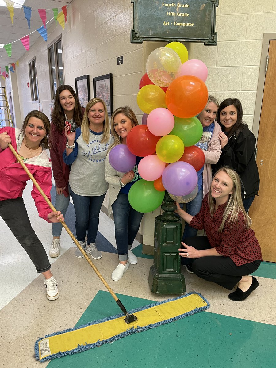 JohnsonWildcats's tweet photo. There is some excitement in the air as preparations are being made to celebrate Dr. Seuss next week! Visit the JES webpage for event details and join us for dress up days! https://t.co/oybSlhb7sy