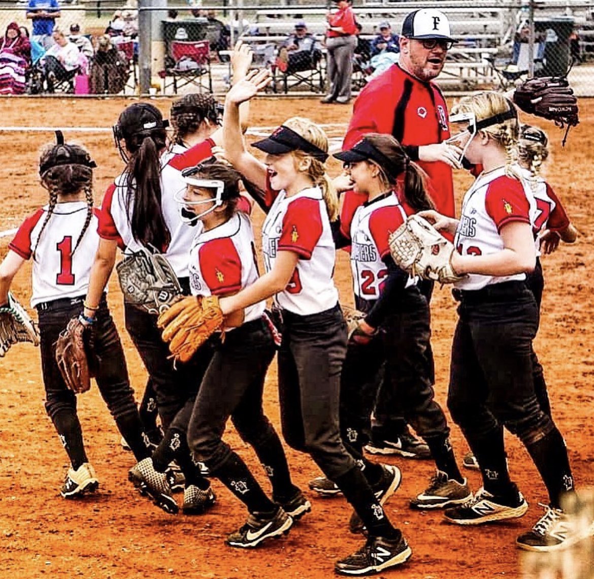 Firecrackersinc's tweet photo. Who else is excited for the weekend ?
π€©ππΌββοΈππ½ββοΈππΏββοΈππ»ββοΈππΎββοΈπ§¨π₯β€οΈπ€π€
#firecrackersoftball #softball #team #fcnation #fcsisters #fcfamily https://t.co/DUc0gbaoJ1