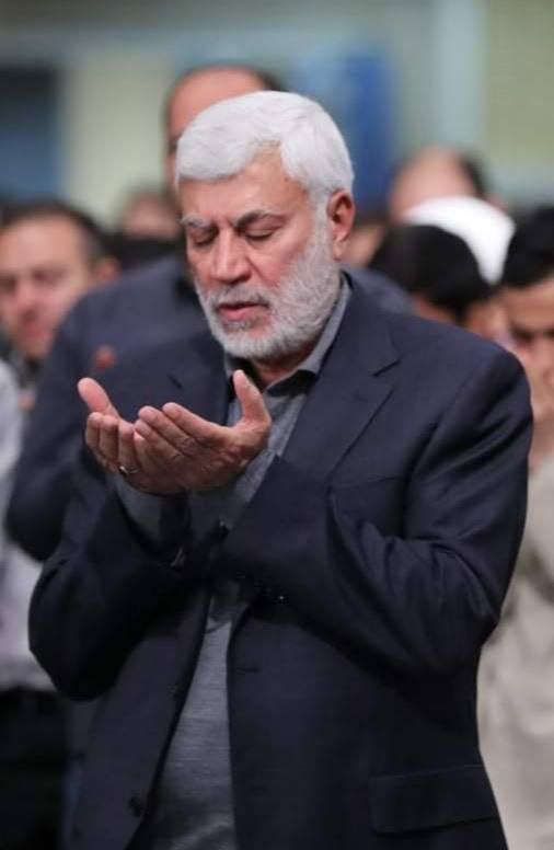 abojafer85's tweet photo. 💠 "حينما يكون القائد هو أبُ الرجال، هكذا تتجسد الصورة"
اللهم لا تحرمنا دعاءهُ وشفاعته https://t.co/VStY2wRiRl