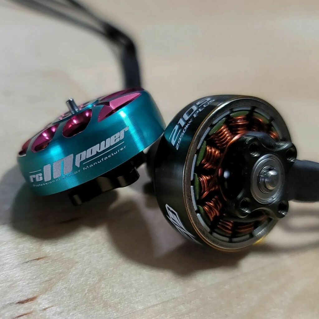 albertkim's tweet photo. Got some of the new GTS motors from RCinPower... What do you guys think of all the new variety of sizes coming out lately? It's nice to have options?
.
.
.
#fpv #fpvdrones #fpvflying #fpvrace #microdrone #fpvpilot #quads #kwad #kwads #microdrones #fpvli… https://t.co/qdTqX9bt7X https://t.co/dP63yXXhCc