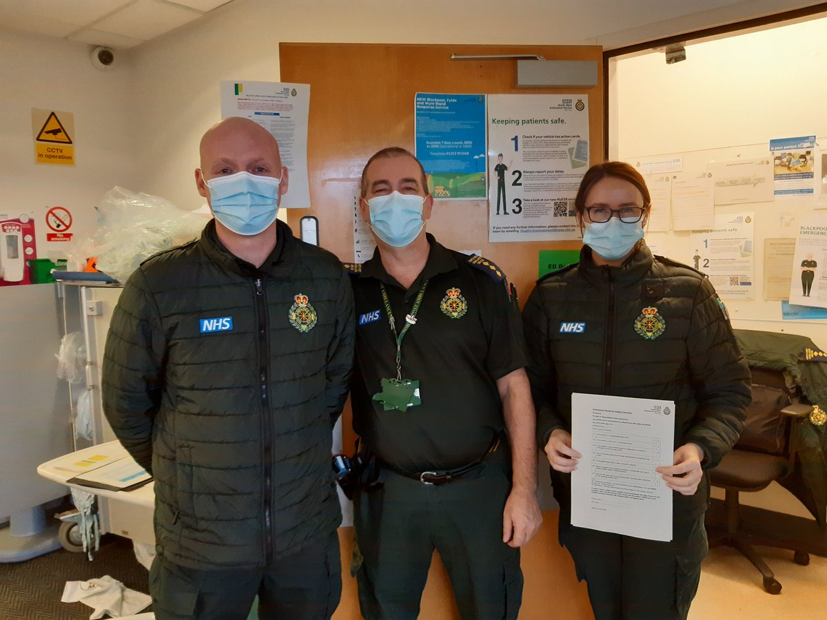 Another long but really productive day at BVH! A special big thanks to this fantastic team Chloe, Ian and Anthony helping to embedd handover checklist and safe effective patient care ..Great effort team NWAS 💚💙👋 <a href="/joyfurnival/">Dr Joy Furnival CEng MIET 🐝</a> <a href="/powerNHS/">Maxine Power</a> <a href="/AdeleMarkland/">Adele Markland</a> <a href="/NWAmb_QI/">NWAS Quality Improvement</a>