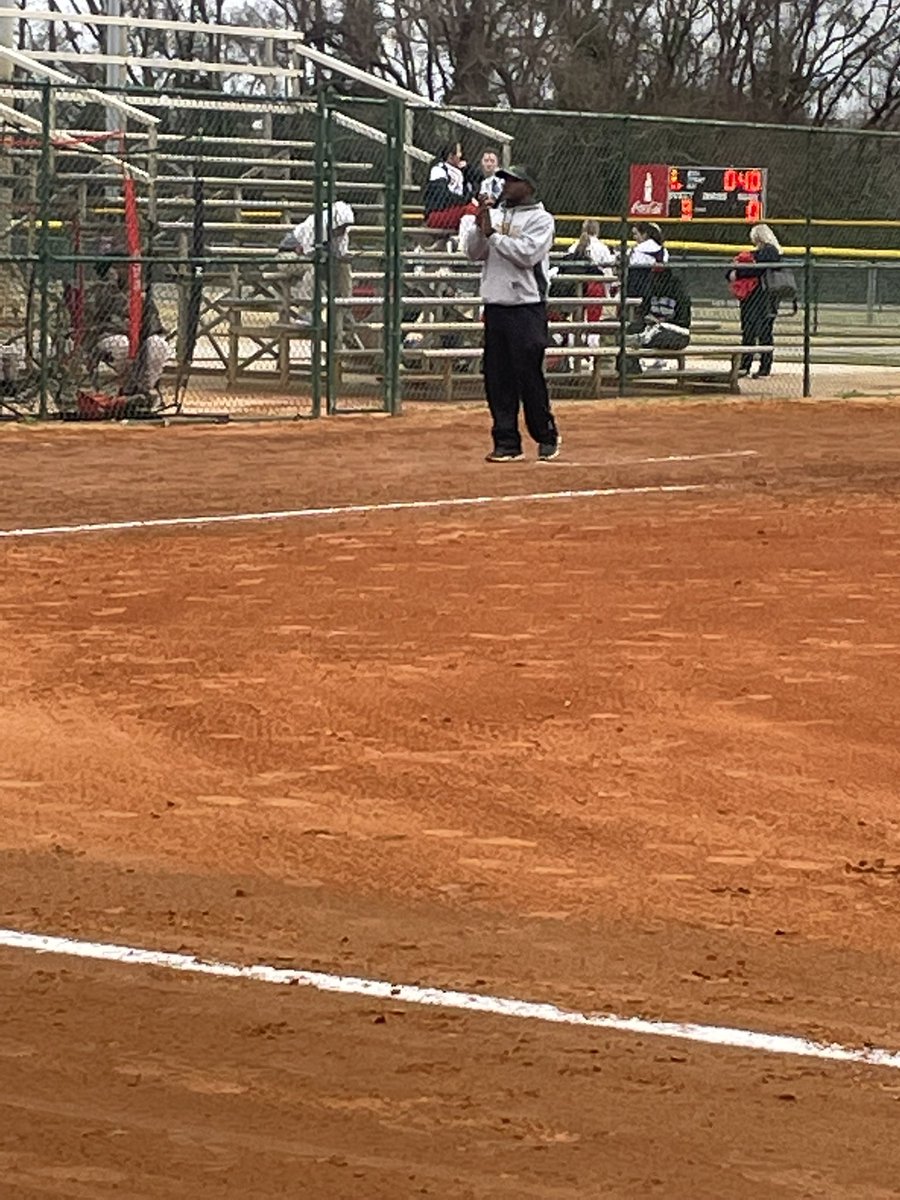 dpmullins04's tweet photo. Good luck to @JD_Softball as they compete in our first ever Jeff Davis Softball Capital City Bash located at Lagoon Park. #GoVols https://t.co/ehbjaBR3RO