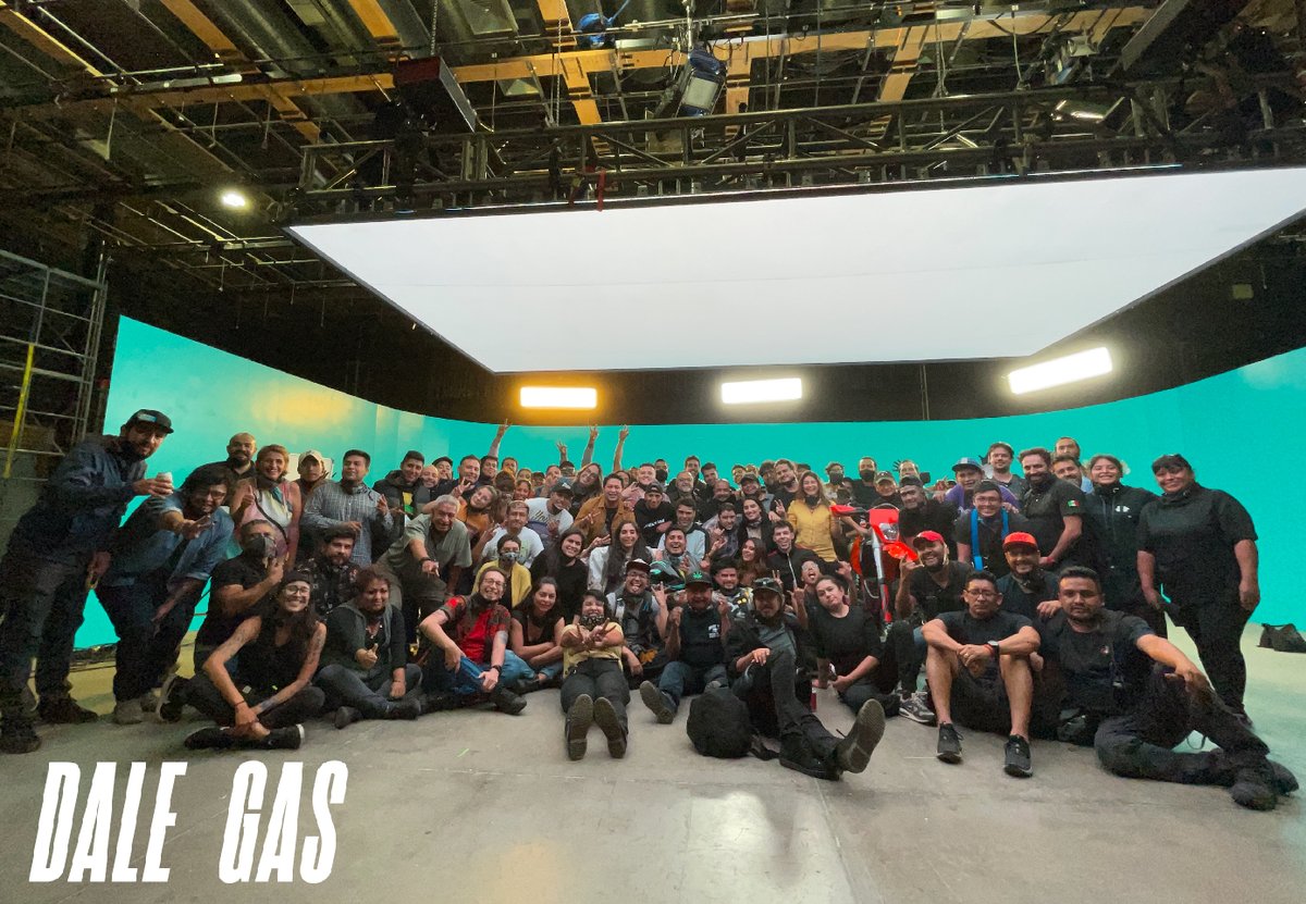 DynamoCine's tweet image. ¡Gracias al maravilloso equipo de producción que hizo posible #DaleGas! 

Disponible en @NetflixLAT