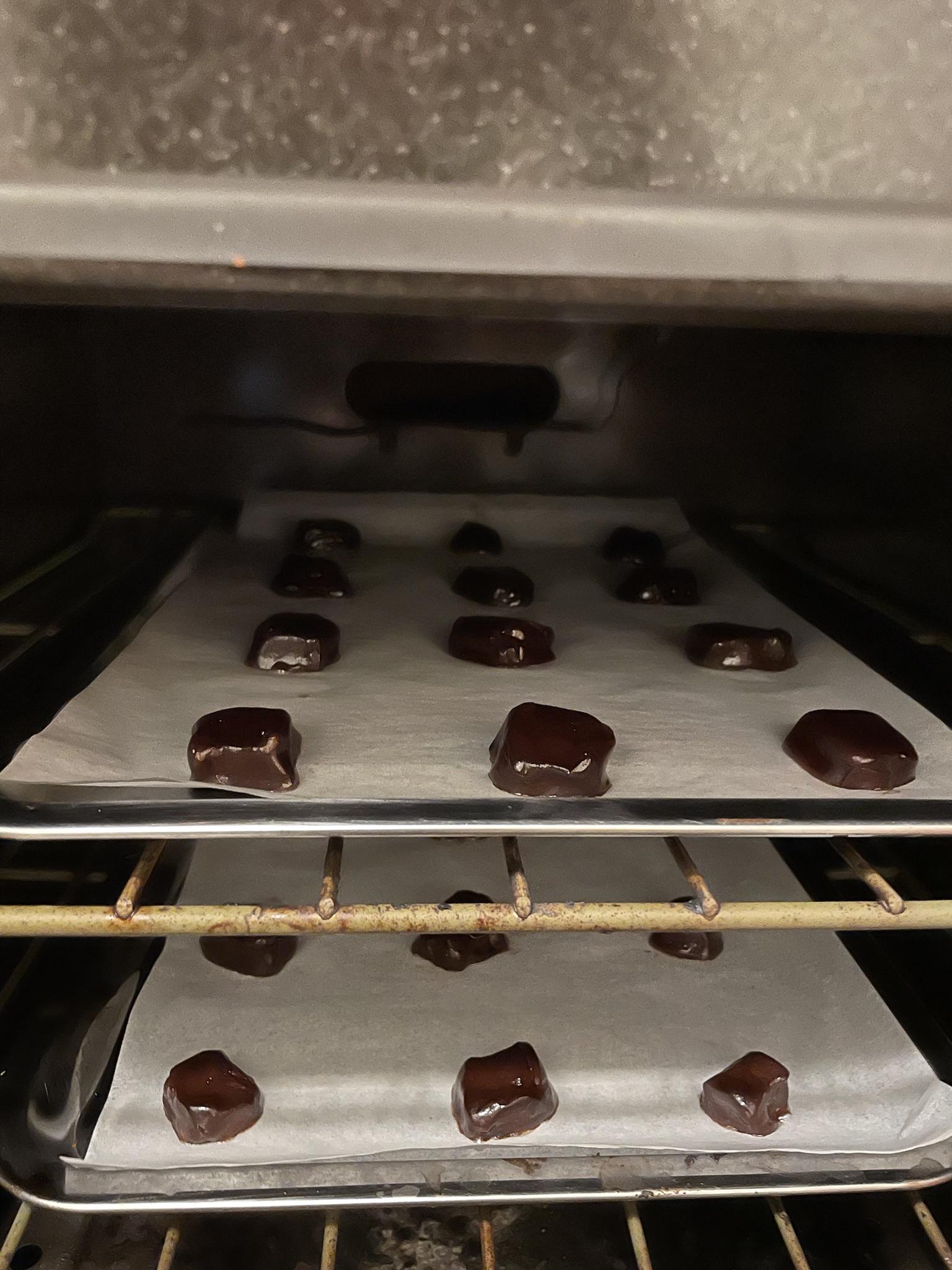 Homemade Oreo Cookies