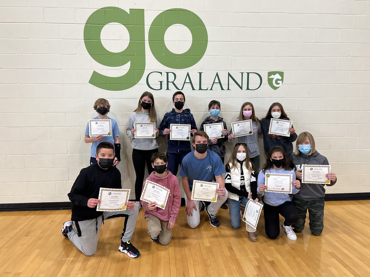 Graland's tweet photo. Congratulations to these Eagle Award winners who were recognized at today’s Winter Athletic Assembly! 🦅 #GoGraland https://t.co/hPU9WWYpjw