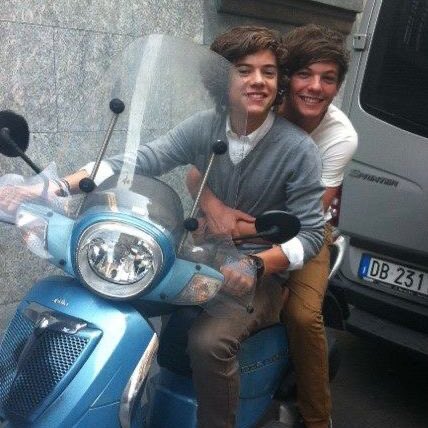 Larrymovies's tweet photo. How to lose a guy in 10 days https://t.co/seCxRooecR