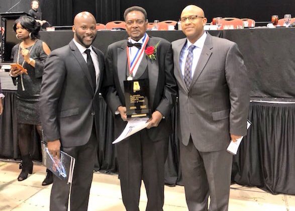 jashercox's tweet image. I knew I wanted to play for him at the age of 12 &amp;amp; became glued to his hip every since. This legend brought 2 boys state titles and one girls state title along with 2 state tournament runners-up to Notasulga HS. To this day, his sons are my brothers too. #RIP Obadiah Threadgill