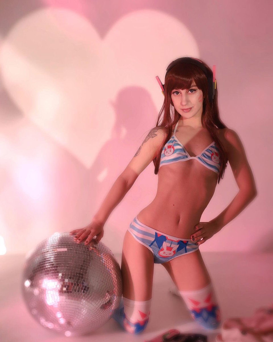 Niashitka's tweet photo. Ни на что не намекаю!
Но у нас тут случился фотосет с @zukomiwalker 💕 
#Diva #cosplayer #onlyfans https://t.co/U3XC01KMaf