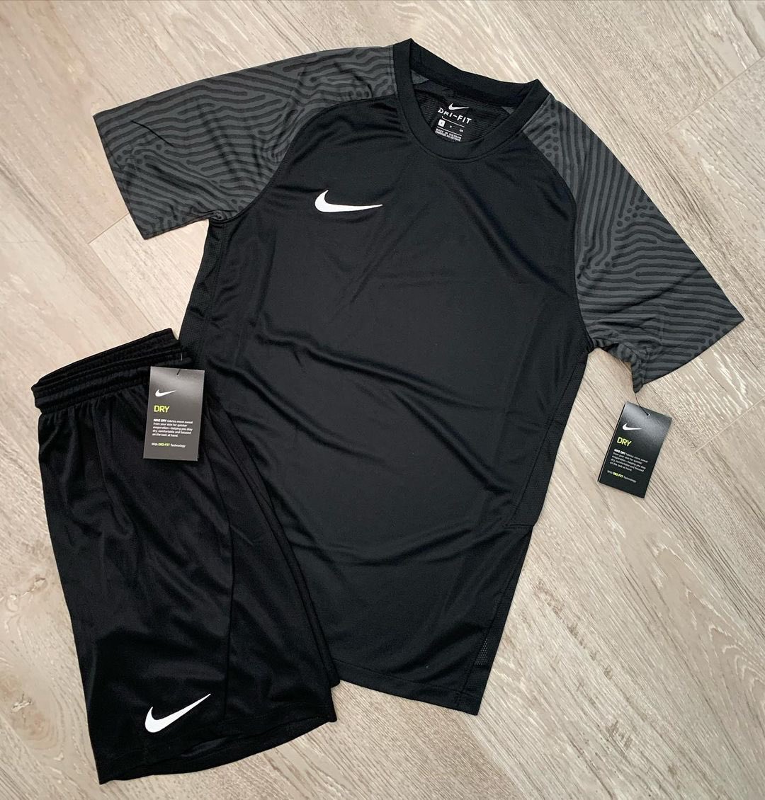 virgulados's tweet photo. Toma sequência de Nike 💣💪🏾 https://t.co/yW16ApbX6R